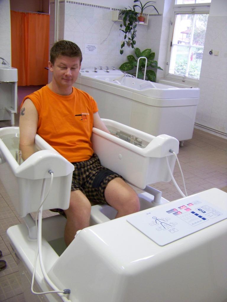 Hydrogalvanická lázeň končetinová