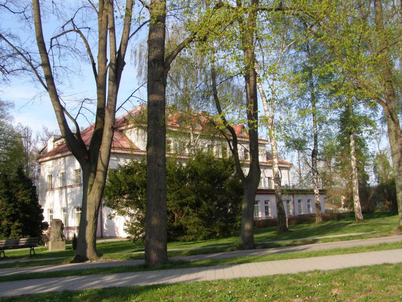Okolí pavilónu B